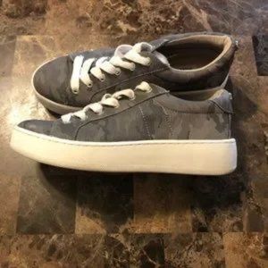 Steve Madden camouflage Sneakers